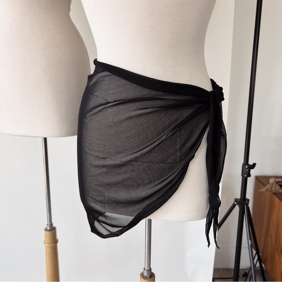 SOLD ❌ BLACK MESH SHEER WRAP SARONG - Picture 2 of 6